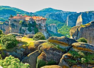 monastery-7058779_1920